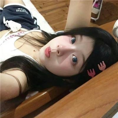 阳光灿烂的女人